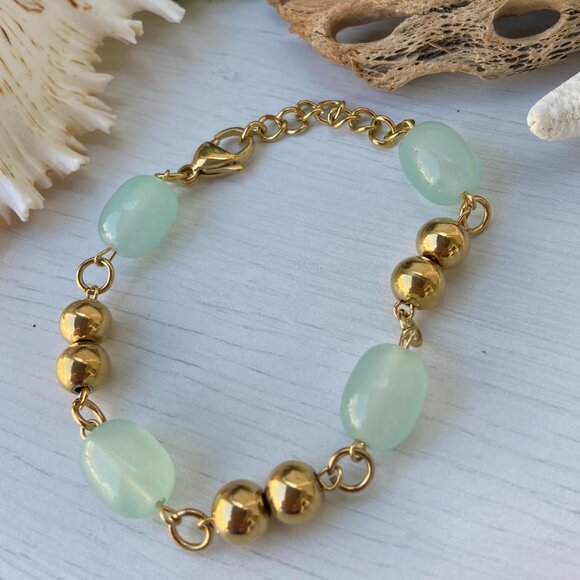 Gold Plated Stainless Steel Bracelet with Spheres - Picture 4 of 4